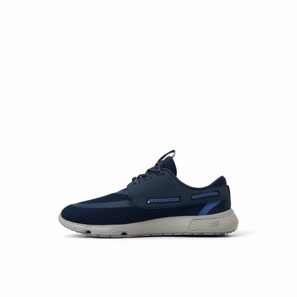 7 Seas Sneaker