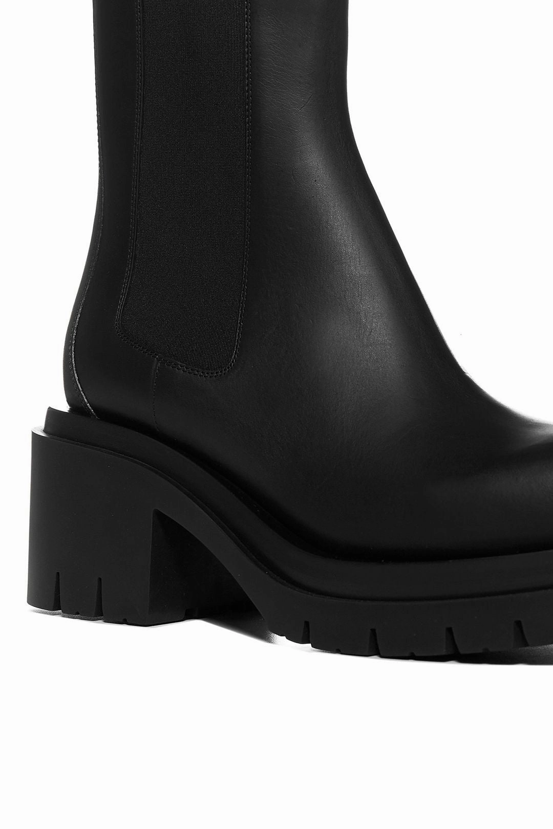 Bottega Veneta Chunky Sole Chelsea Boots