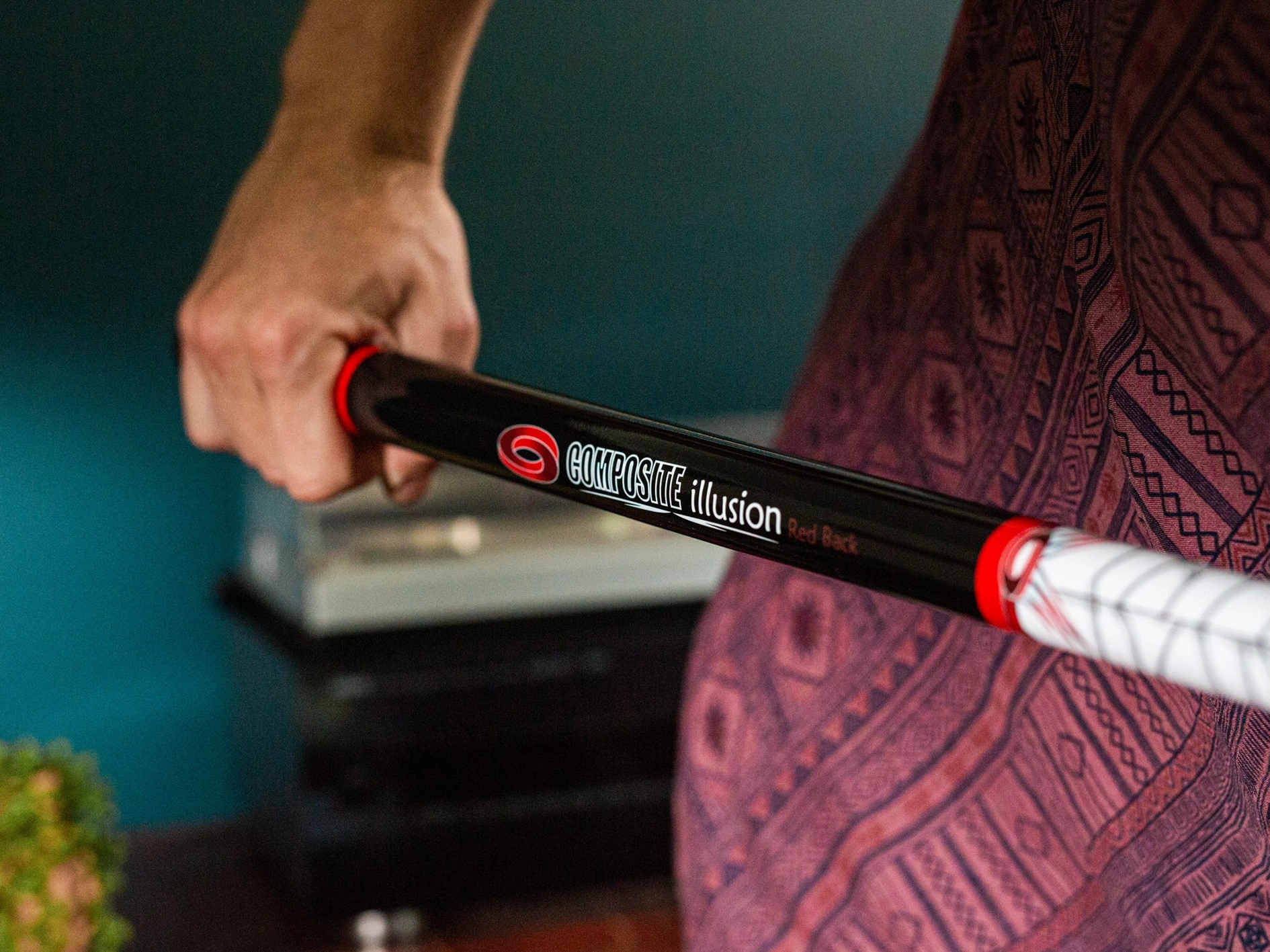 Formula Illusion 2 Piece Cue Redback <BR> 710008
