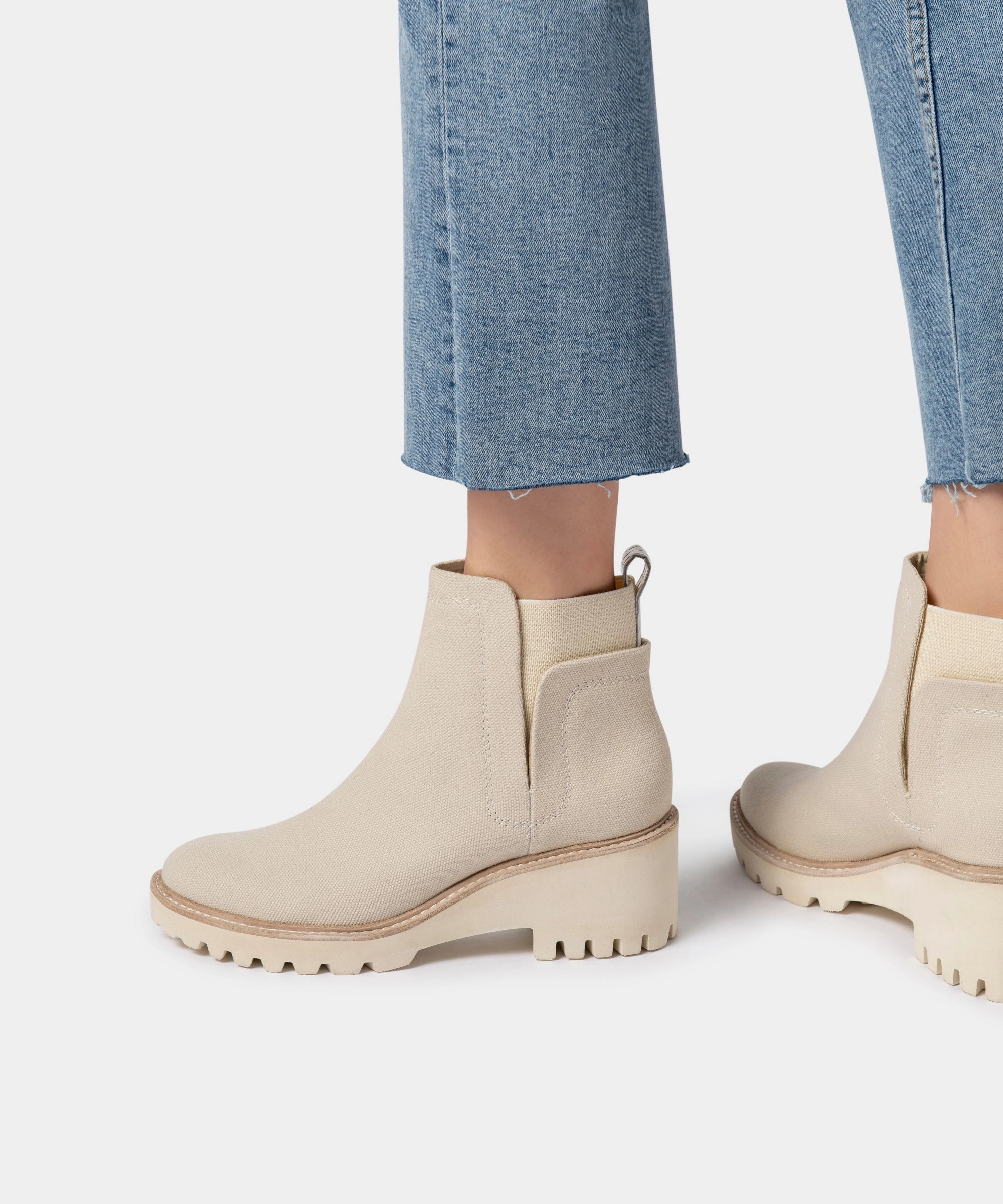 HUEY BOOTIES SANDSTONE CANVAS - re:vita