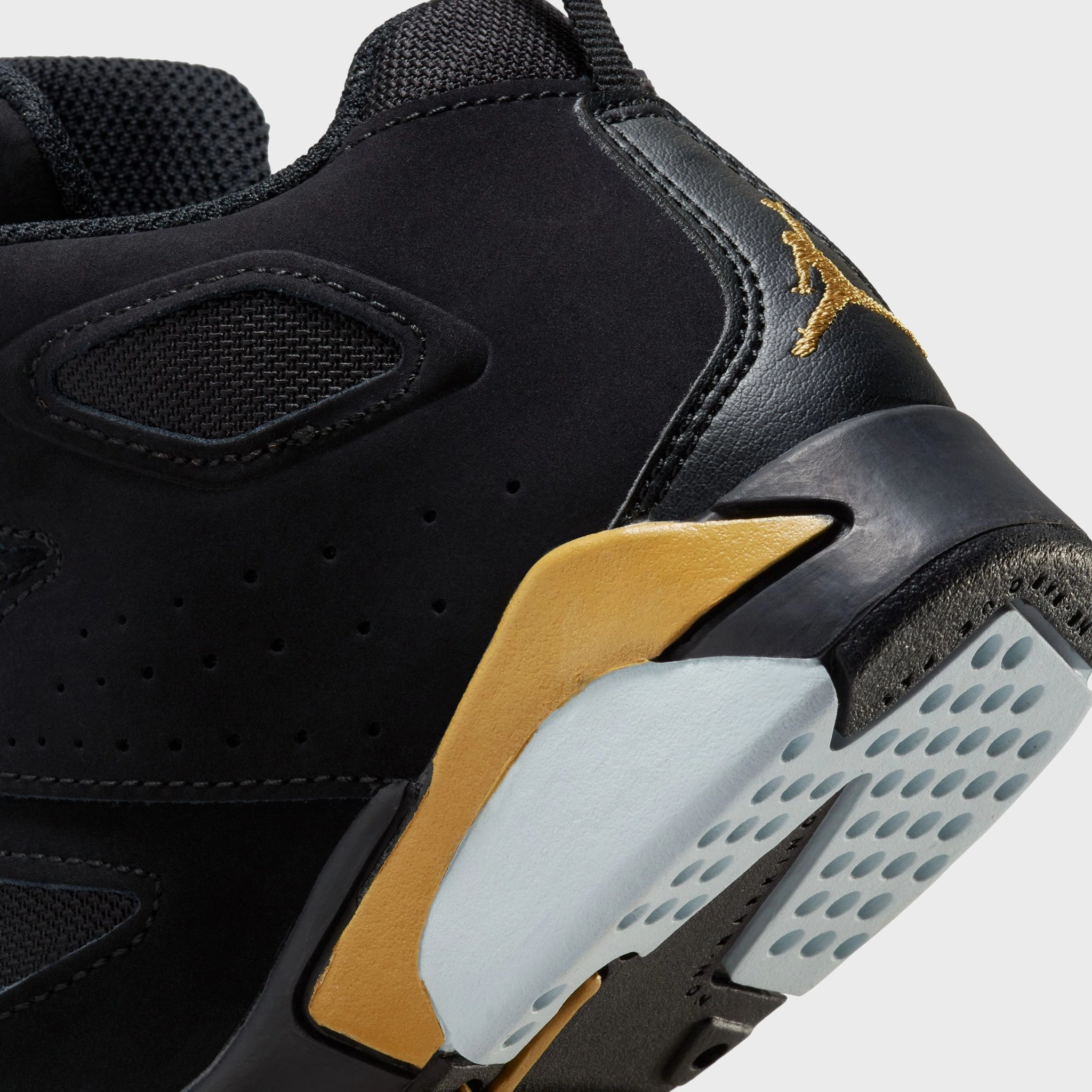 Jordan Flight Club '91 PS Black / Metallic Gold