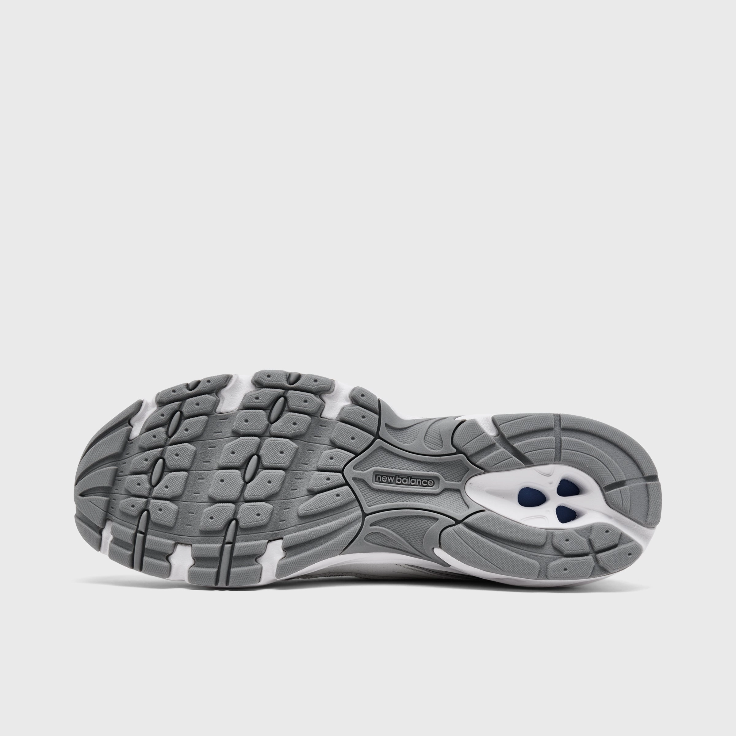 New Balance 740 Grey / Reflection