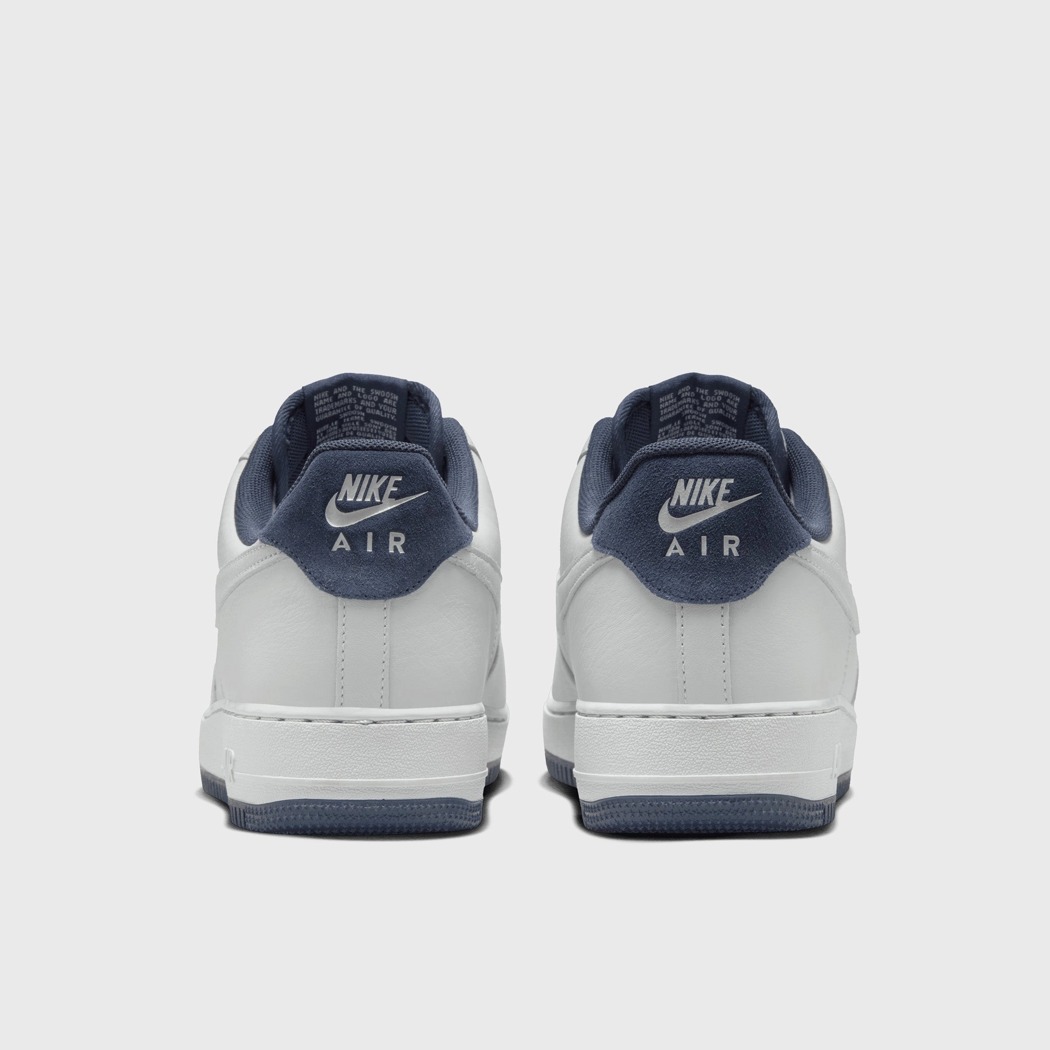 Nike Air Force 1 '07 LV8 Photon Dust / Obsidian