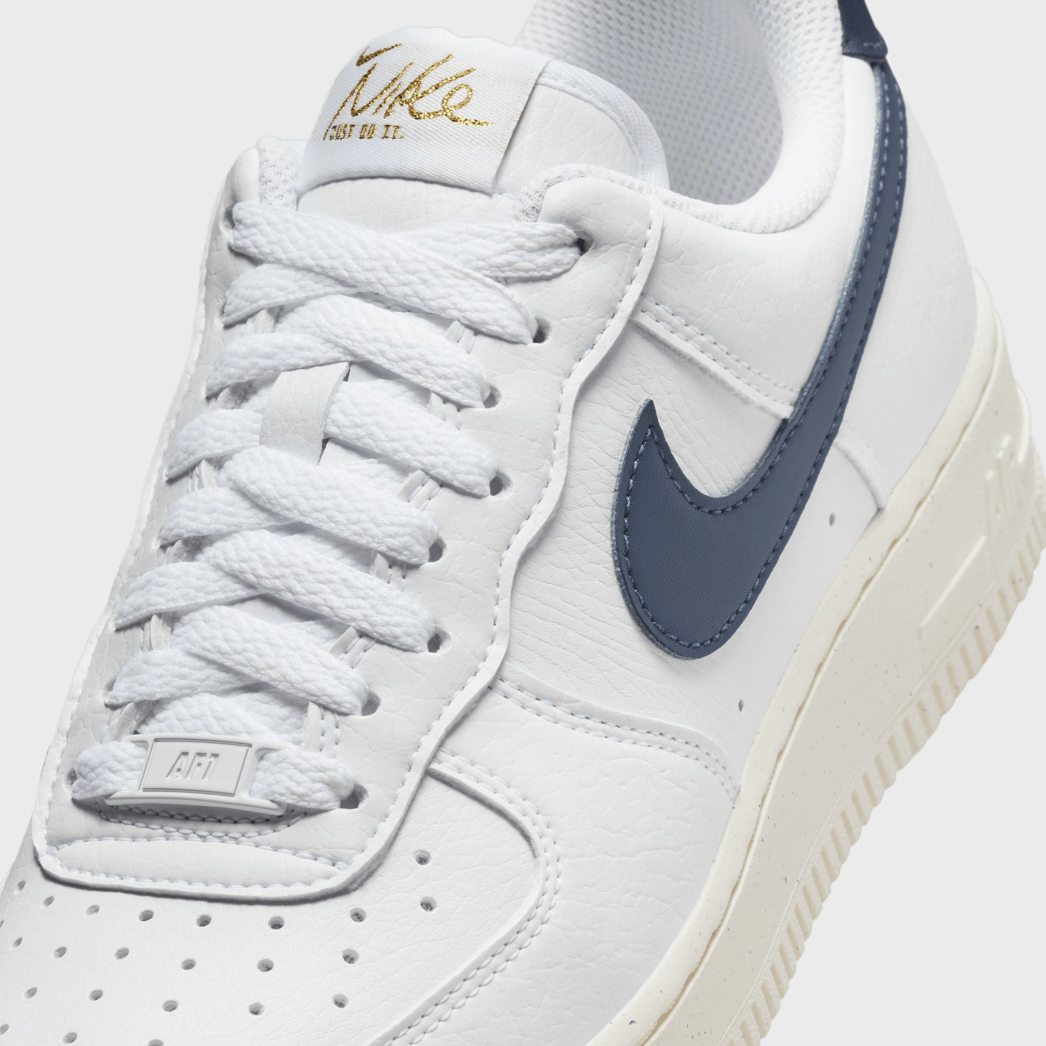 Nike Women's Air Force 1 '07 Next Nature White / Obsidian - Pale Ivory