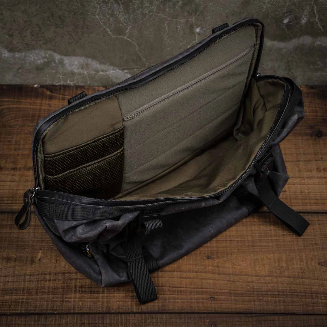 Pioneer Expandable Front Bag L (Carrier Frame NOT included)