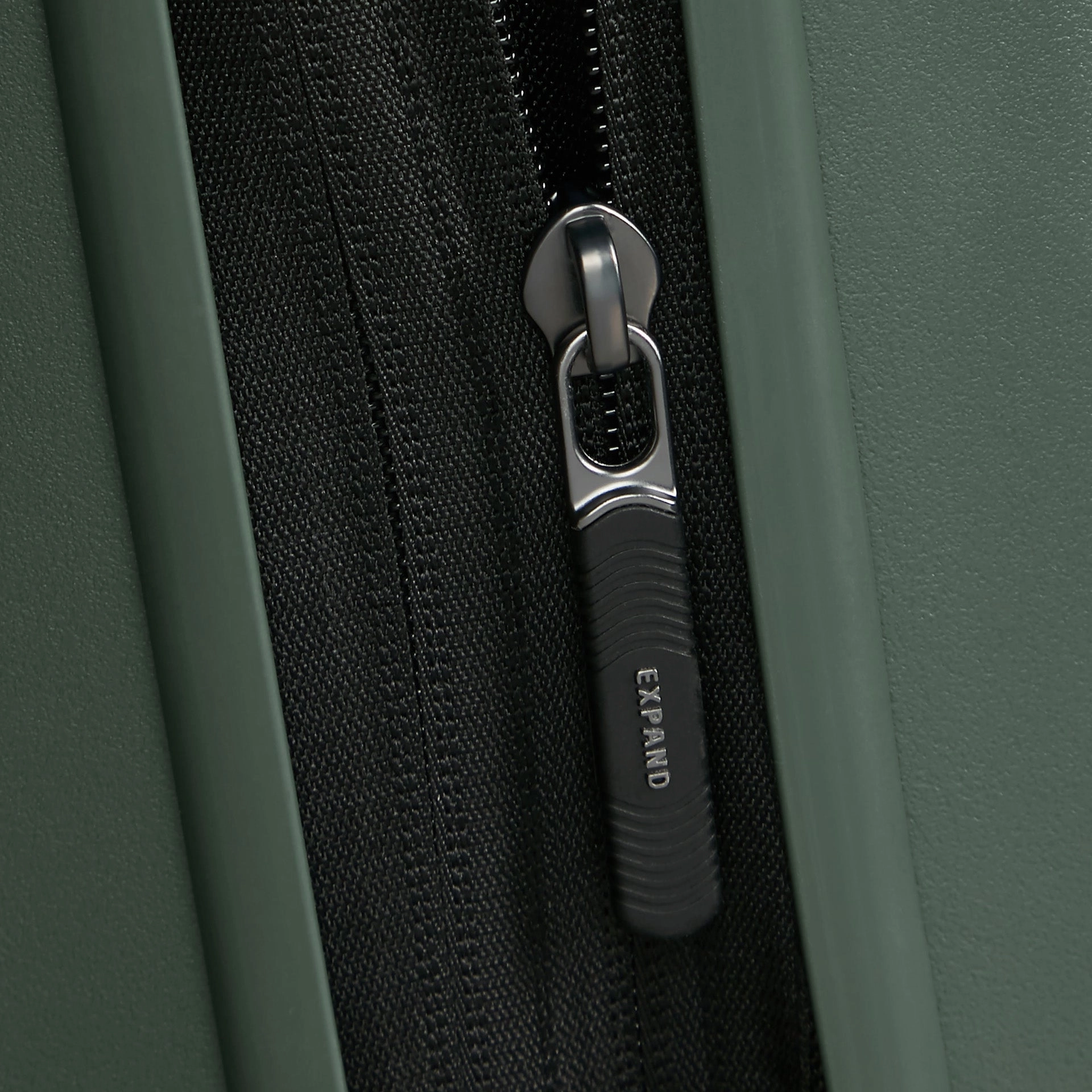 Samsonite RestackD Carry-on