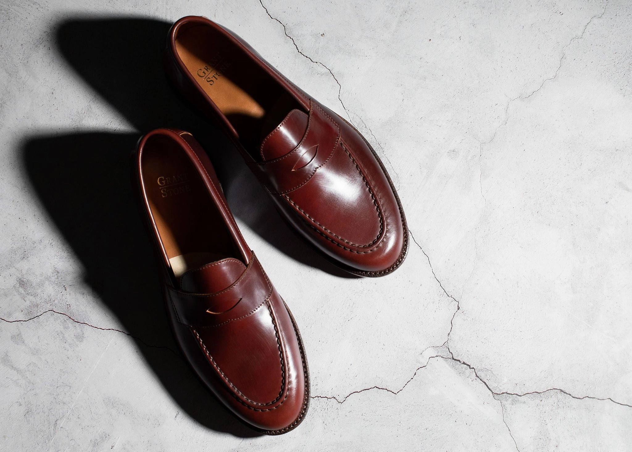 Traveler Penny Garnet Shell Cordovan