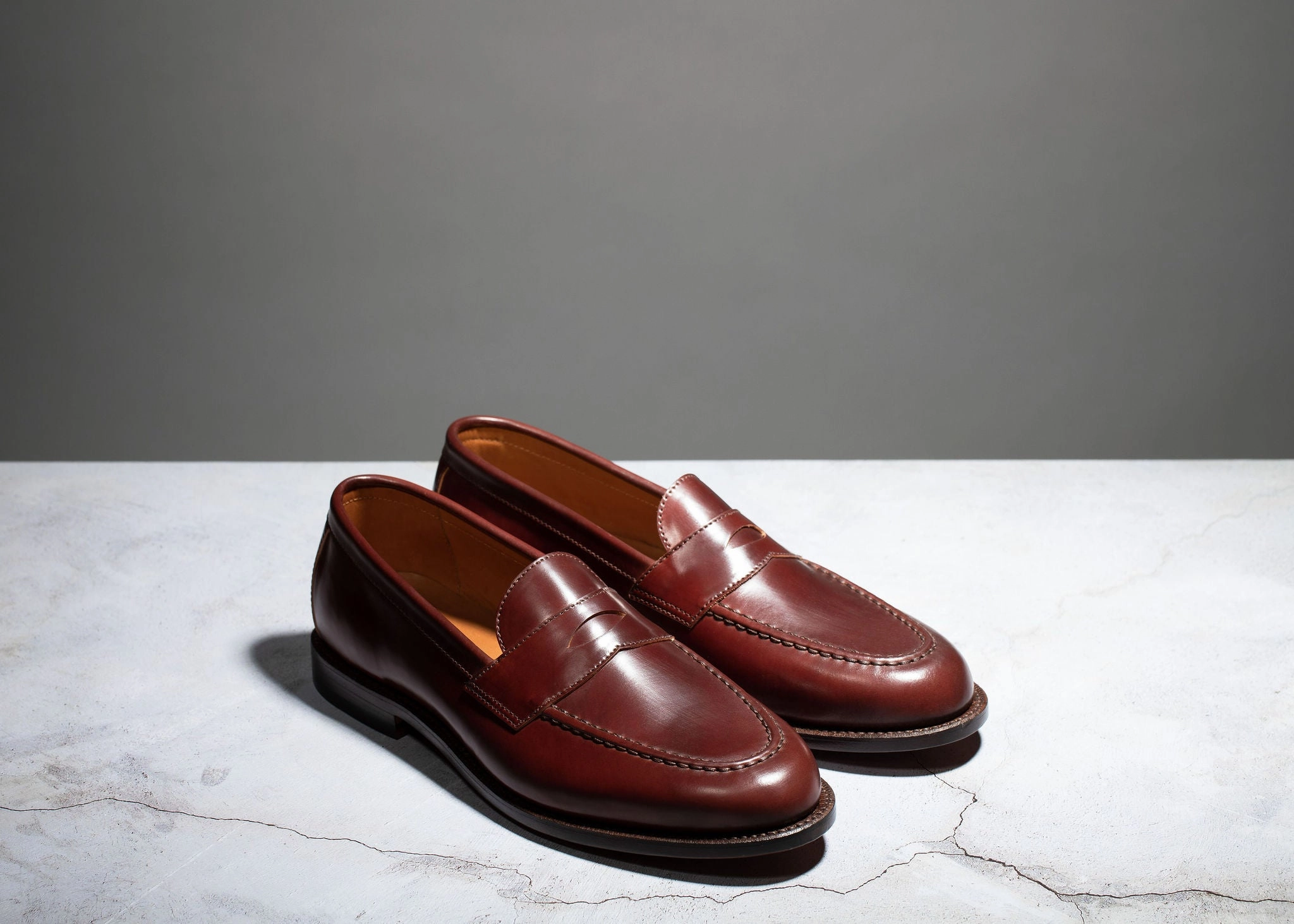 Traveler Penny Garnet Shell Cordovan